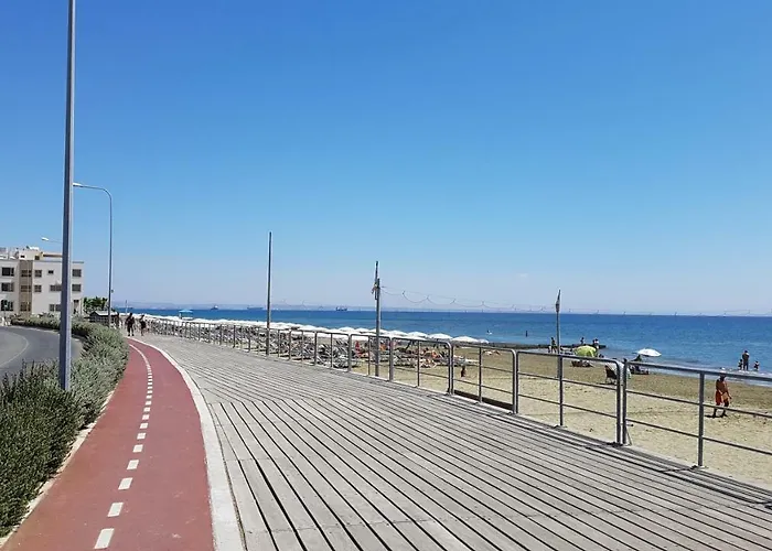 Апартаменты Zorbas Sea View No 4 Ларнака